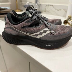 Saucony Formfit Shoes with Black and Pink Accents